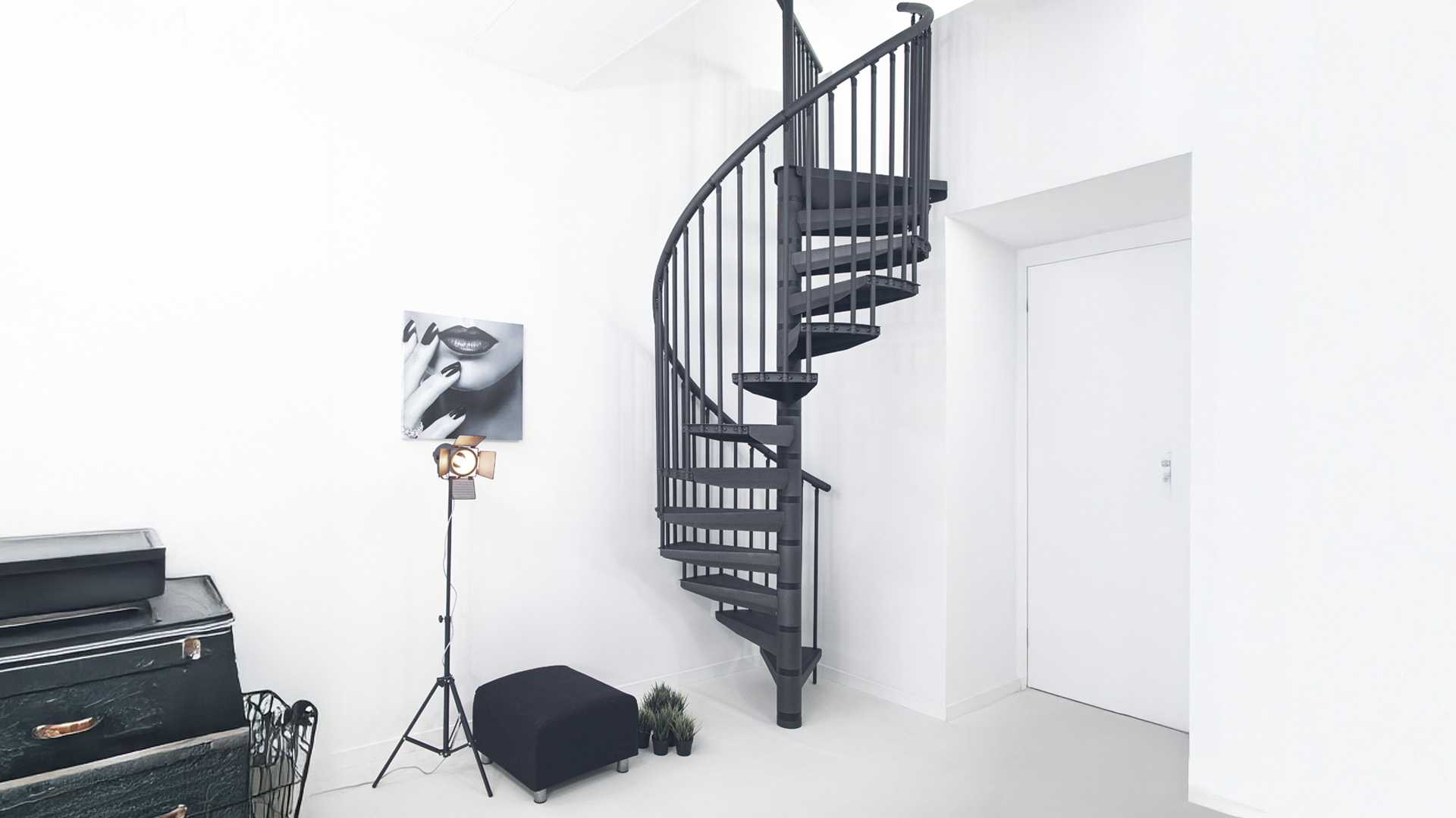 Escada em espiral DELTA Grey metallic